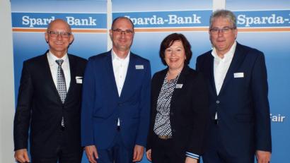 Bild: e
Sie sind die Gesichter der Sparda-Bank in der Region (von links): Georg Thurner, Stefan Koller, Sabine Seberak und Johannes Lechner.