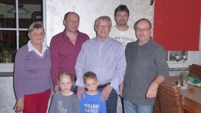 Bild: exb
Neuwahlen standen im Mittelpunkt der Jahreshauptversammlung des Wandervereins. Unser Bild zeigt den neuen Vorstand.