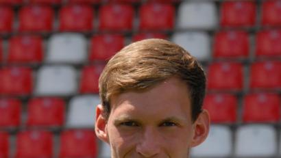 Bild: gb
Sven Kopp hat's nicht nur mit den Füßen drauf. Der Regionalligaspieler der SpVgg Bayreuth glänze auch mit den Findern an der Konsole.