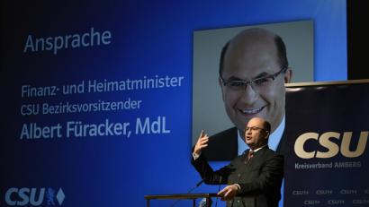 Bild: Petra Hartl
Bayerns Finanz- und Heimatminister Albert Füracker war Hauptredner beim politischen Aschermittwoch der Amberger CSU im ACC.