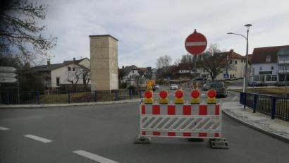 Bild: exb
Während der Bauarbeiten im Bereich des Kümmersbrucker Dorfplatzes sind viele Straßen nicht befahrbar.