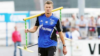 Bild: FC Schalke 04
Auf dem Weg zum dritten Titel? Markus Zetlmeisl bei seiner Arbeit auf Schalke.