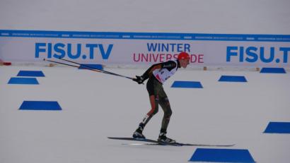 Bild: adh
Jakob Lauerer beim Zielsprint im Verfolgungsrennen.