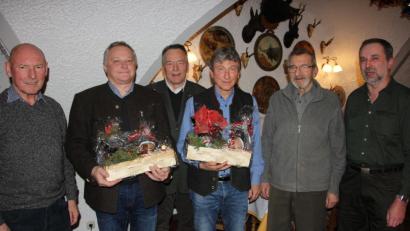 Bild: kro
Bei der Hegegemeinschaft Waldsassen gab es auch Ehrungen. Von links Zweiter Bürgermeister Karlheinz Hoyer, Norbert Zintl, Vorsitzender Helmut Schnurrer, Gerhard Schneider, das neue Ehrenmitglied Josef Fischer und Zweiter Vorsitzender Helmut Üblacker.