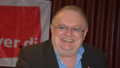 Bild: jr
Helmut Fiedler fordert nachdrücklich dazu auf, bei der Europawahl die Stimme abzugeben.