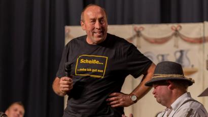 Bild: Witzemeisterschaft.de
Amtierender Oberpfälzer Witzemeister ist Gerhard Schlosser, der Prinz von Hohenburg. Jetzt will er den Titel auch auf Bayernebene.