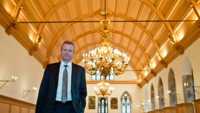 Bild: Daniel Karmann/dpa
Nürnbergs Oberbürgermeister Ulrich Maly im historischen Rathaussaal..