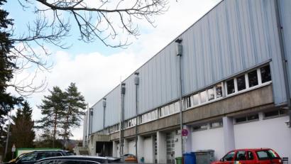 Bild: Gabi Schönberger
Auch für die Sanierung der Mehrzweckhalle samt Tribüne bittet die Stadt um Fördermittel.