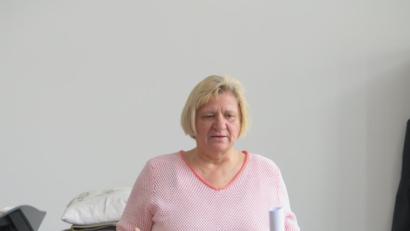 Bild: jzk
In den zehnten Realschulklassen berichtet Hildegard Haupt aus Grafenwöhr von ihrer Arbeit als Hospizhelferin und Trauerbegleiterin.