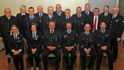 Bild: Dobmeier
Eine Rekordzahl an Einsätzen verzeichnete die Freiwillige Feuerwehr Weiden. Ehrungen, Beförderungen und Neuaufnahmen standen außerdem an.