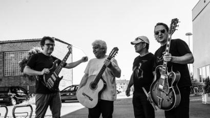 Bild: exb
Drei Brasilianer und ein Oberpfälzer: Das Quartett «Sambop» verschmilzt Jazz und Samba auf einzigartige Weise: Dudu Penz (Bassgitarre) Lula Galvão (Akustische Gitarre) Mauro Martins (Schlagzeug) und Paulo Morello (Jazzgitarre) gastieren am 22.März beim Jazz-Zirkel-Weiden.