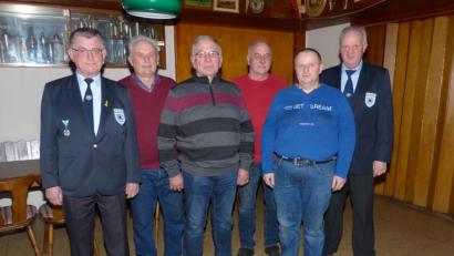 Bild: hme
Die KSK Neudorf ehrt seine Mitglieder (von links): Hans Meierhöfer, Alfons Post sen., Anton Lorenz, Uli Schirmer, Georg Meißner und Josef Argauer.