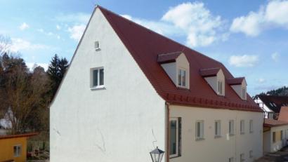 Bild: jp
Die Sanierung und der Ausbau des Kastler Kindergartens liegt im Plan. Der Umzug von der Volksschule in den Neubau kann planmäßg im Sommer erfolgen.