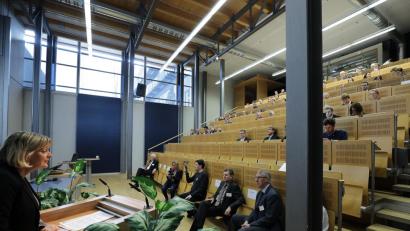 Bild: Wolfgang Steinbacher
Der neunte Wissenschaftskongress für Abfall- Ressourcenwirtschaft hat in der OTH begonnen: Präsidentin Andrea Klug begrüßte die Forscher.