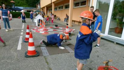 Bild: rn
Großartig angenommen wurde der Löschparcours der Jugendfeuerwehr beim Kinderbürgerfest.