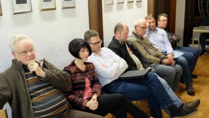Bild: do
Das große Interesse am Kirchenthumbacher Schulprojekt bestätigt sich durch den starken Besuch der Marktgemeinderatssitzung.
