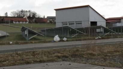 Bild: kö
Das Industriegebiet West zwischen der Ostmarkstraße und der Ortschaft Hof ist fast vollständig belegt. Deshalb will die Stadt in der Gemarkung Hof neue Industrieflächen ausweisen.