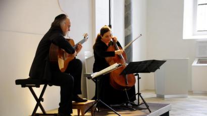 Bild: müb
Das Duo Ariana Burstein & Roberto Legnani in der ehemaligen Synagoge Sulzbach-Rosenberg