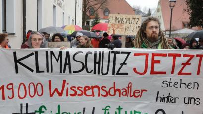 Bild: Wolfgang Steinbacher
"Fridays for Future"-Demo am Freitag in Amberg: Rund 250 Menschen beteiligen sich.