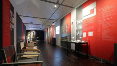 Bild: Wolfgang Steinbacher
Gropius, Bauhaus und Rosenthal in Amberg. Diese Sonderausstellung im Stadtmuseum an der Zeughausstraße wurde verlängert. Die Exponate sind bis Sonntag, 1. Dezember zu sehen.