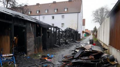 Bild: mor
Verheerend sieht es nach dem Feuer in der Eichendorffstraße in Grafenwöhr aus.