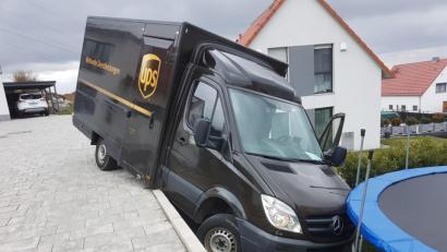 Bild: Dietmar Weiß
Der Wagen fuhr über eine etwa eineinhalb Meter hohe Stützmauer in den benachbarten Garten.