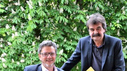 Bild: Nico Wagner
Mit italienischen Liebesgeschichten und Liedern eröffnen Reinhold Joppich und Mario Di Leo (links) das Literaturfestival.