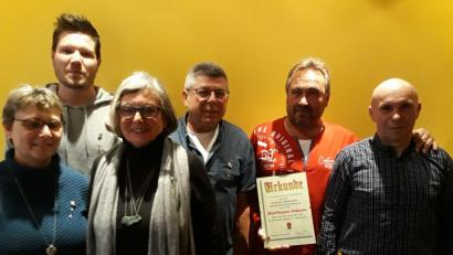 Bild: tne
Ehrungen standen bei der Hauptversammlung des SC Germania auf der Tagesordnung (von links): Karin Behr, Jakob Kohler, Elfriede Götz, Peter Schmid, Johann Mühlbauer und Vorsitzender Alfred Scherm.