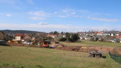 Bild: sne
Die Erschließung des Baugebiets "Wiedenhofstraße-Ost" hat begonnen.