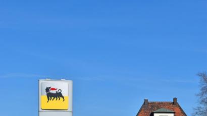 Bild: Andreas Royer
Diese Tankstelle an der Bayreuther Straße ist tagsüber gut frequentiert. Abends wurde sie jetzt schon zweimal vom selben Tankbetrüger heimgesucht.