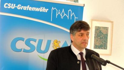 Bild: exb
Beim Josefi-Frühschoppen zeigt Bürgermeister Edgar Knobloch Unverständnis für Äußerungen der SPD.