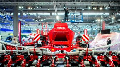 Bild: Hauke-Christian Dittrich/dpa
Horsch stellt auf der Agritechnica Neuheiten vor.