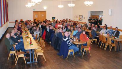 Bild: enz
Die Bürgerversammlung im Tillensaal war gut besucht.