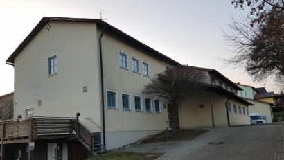 Bild: e
Das Kemnather Vereinsheim wird heuer noch einer umfassenden Sanierung und Erneuerung unterzogen.