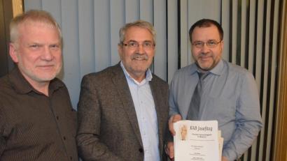 Bild: Kunz
Die KAB kämpft für die arbeitende Bevölkerung (von links): Alfons Ernstberger, Diözesanvorsitzender Willi Dürr und stellvertretender Kreisvorsitzender Michael Träger.
