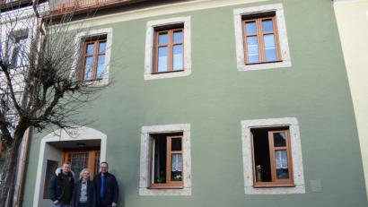 Bild: szl
Niels, Kirstin und Michael Schäffler wollten unbedingt den Charakter des Hauses erhalten.