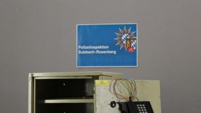 Bild: Polizeiinspektion Sulzbach-Rosenberg
Tresorwürfel gefunden - laut Auskunft der Polizei ist die Herkunft noch unklar