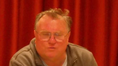 Bild: mez
Pfarrer Reinhard Forster warnt vor ausgeweiteten Öffnungszeiten an Sonn- oder Feiertagen. Der Mensch würde dann auf der Strecke bleiben.