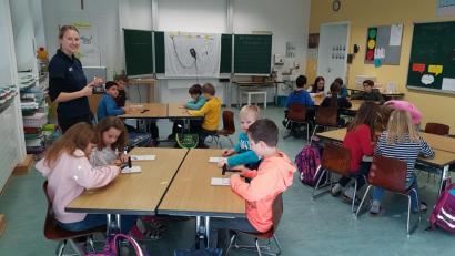 Bild: exb
Der Unterricht zum Themenbereich "Strom und Technik" stieß bei den Schülern der Grundschule auf großes Interesse.