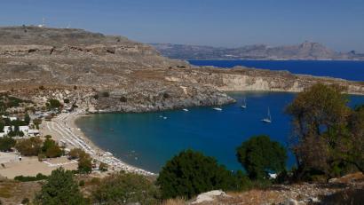 Repro: dob
Johann Gmeiner brachte wunderbare Eindrücke von seiner Griechenlandreise mit. Hier ist die Bucht von Lindos zu sehen.