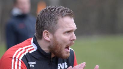 Bild: ref
Engagiert an der Außenlinie: Sorghofs Interimstrainer Florian Zippe.