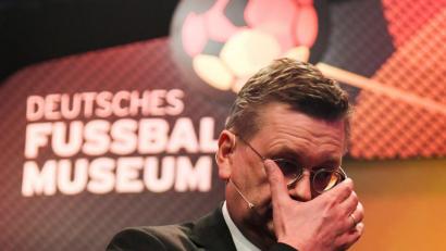 Bild: Ina Fassbender
Reinhard Grindel wird als Präsident des Deutschen Fußball-Bundes zurückgetreten.
