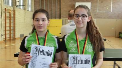 Bild: exb
Eva Wittmann (links) und Rebekka Heigl belegten beim Qualifikationsturnier die Plätze eins und zwei.