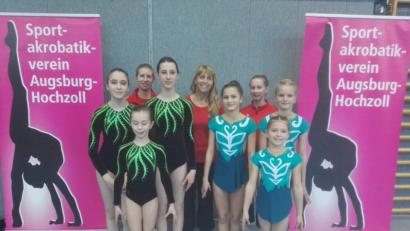 Bild: myd
Die Trios der Sportakrobatik-Abteilung der DJK Weiden sind beim Bayerischen Nachwuchsturnier erfolgreich.