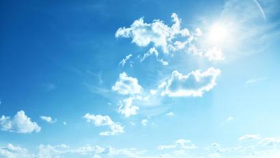 Bild:  Cobalt – stock.adobe.com
Inzwischen ist wissenschaftlich erwiesen: Schon wenige Sonnenstrahlen steigern die Abwehrkraft gegen Infektionen und fördern das Wohlbefinden.