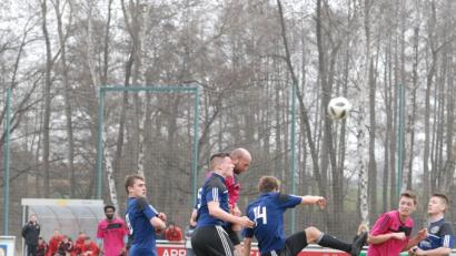 Bild: gb
Im ersten Heimspiel nach der Winterpause reichte es für den FC Tirschenreuth gegen den TSV Kirchenlaibach nur zu einem 0:0 (Szene). Am Sonntag gastiert der ATS Kulmbach und in dieser Partie ist für die Kreisstädter im Kampf um den Klassenerhalt ein Dreier Pflicht.