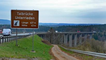 Bild: spw
Die Talbrücke Unterrieden auf der A 6 bei Alfeld wird abgerissen und durch einen Neubau ersetzt.