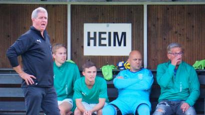 Bild: ref
Josef Fleischmann (links) bleibt auch in der Saison 2019/20 Trainer des 1. FC Rieden.