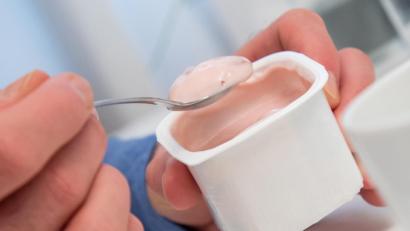 Bild: Christin Klose/dpa
Joghurt: Symbolbild.