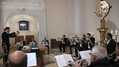Bild: Petra Hartl
Der Paulaner-Posaunenchor unter Leitung von Martin Flierl.